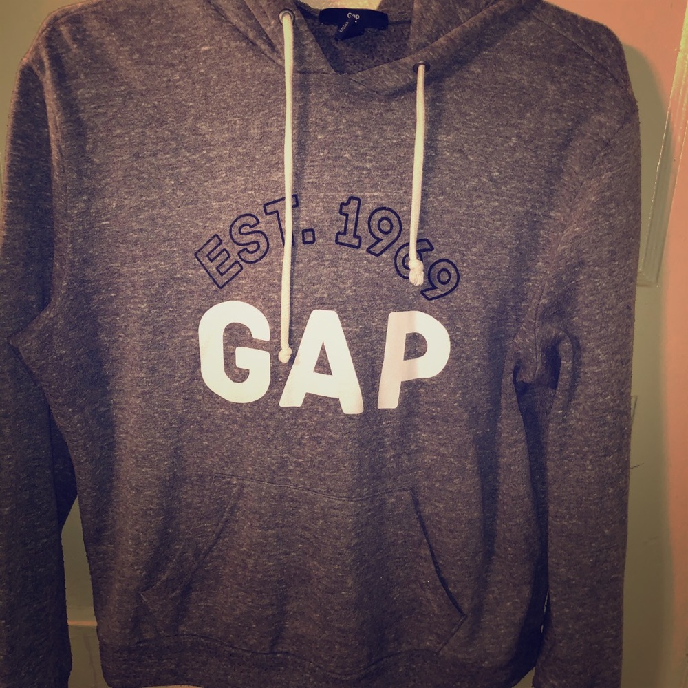 GAP PULL OVER SWEATER